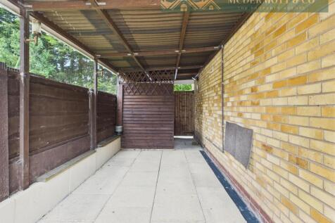 CAM03850G0-PR0147-STILL027.jpg
