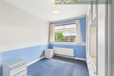 CAM03850G0-PR0159-STILL016.jpg