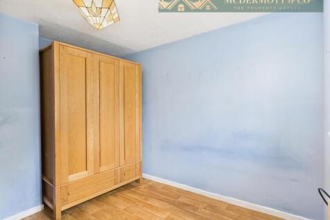 CAM03850G0-PR0165-STILL019.jpg