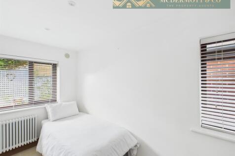 Bedroom leading to first floor