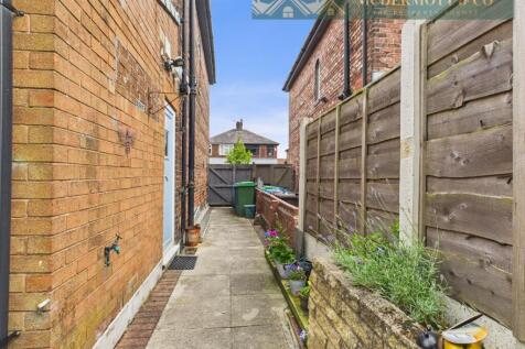 CAM03850G0-PR0160-STILL024.jpg
