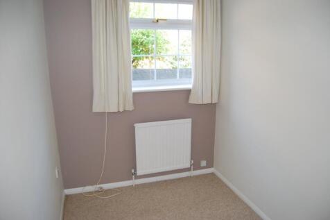 40 Halifax Way 011.JPG