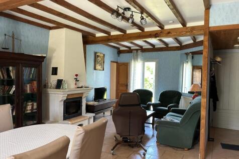 Property Image 4