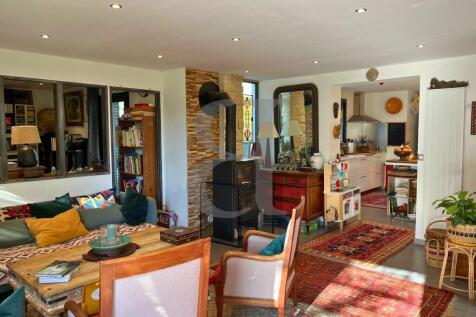Property Image 9