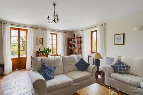 Property Image 4