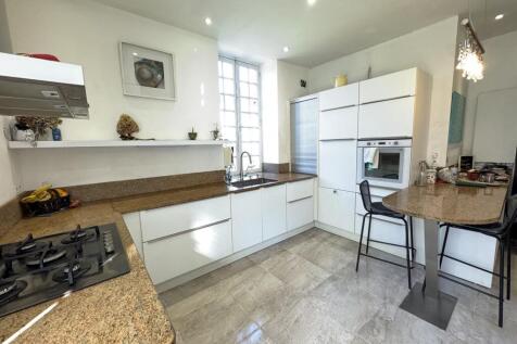 Property Image 5