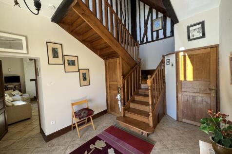 Property Image 4