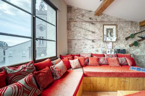 Property Image 12