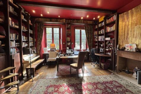 Property Image 4