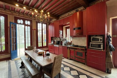Property Image 8