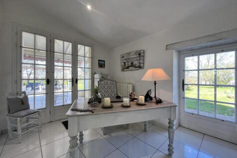 Property Image 12