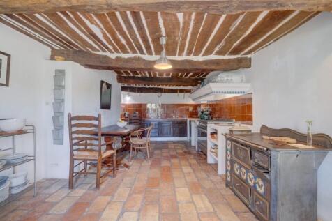 Property Image 9