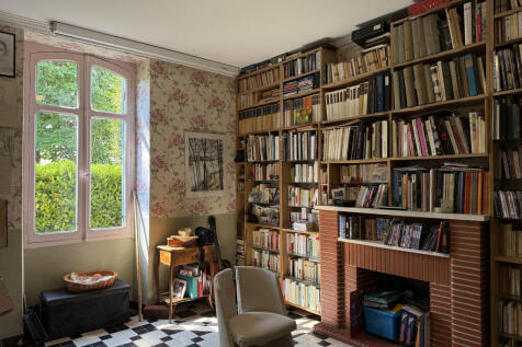 Property Image 8