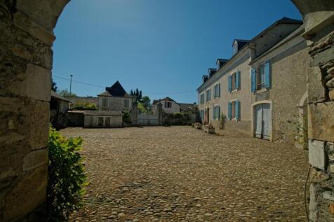 Property Image 1