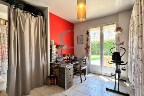 Property Image 15