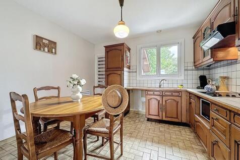 Property Image 4
