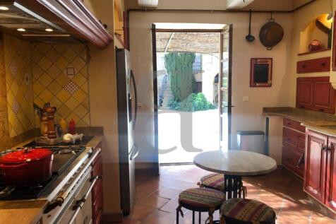 Property Image 11