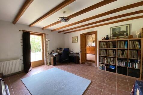 Property Image 11