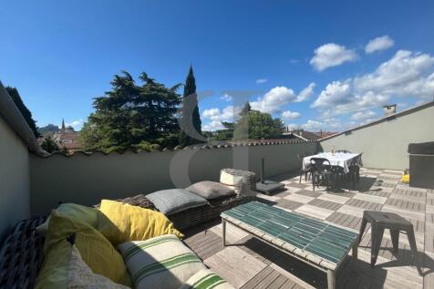 Property Image 4