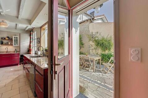 Property Image 6