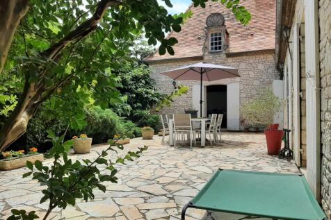 Property Image 1
