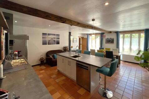 Property Image 8