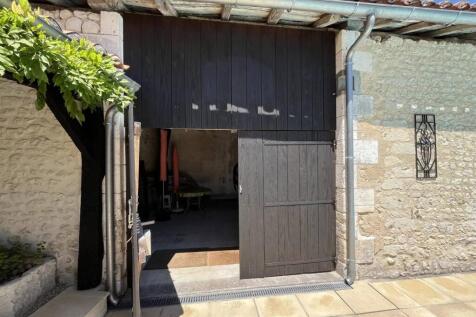 Property Image 39