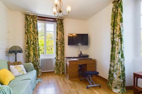 Property Image 8