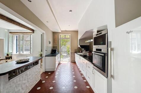 Property Image 6