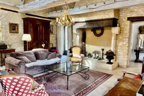 Property Image 4