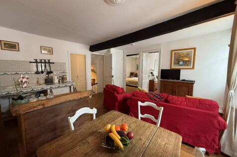 Property Image 4
