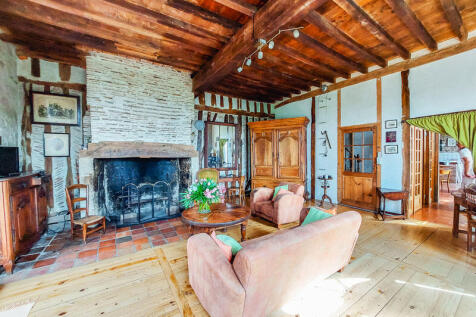 Property Image 4