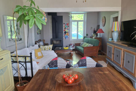 Property Image 4