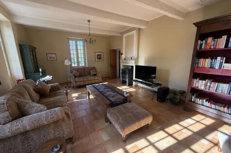 Property Image 6