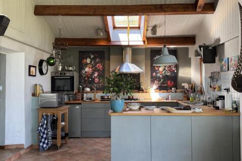 Property Image 8
