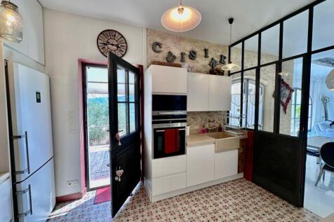 Property Image 6