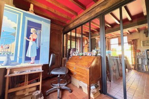 Property Image 4