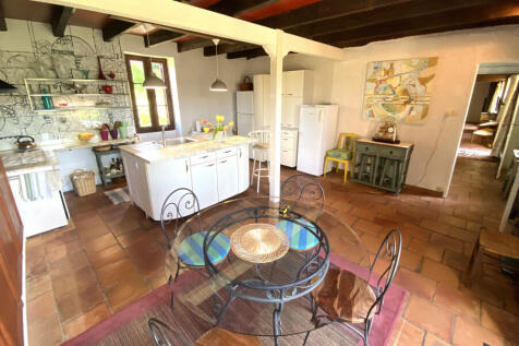 Property Image 8