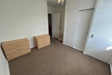 Bedroom continued