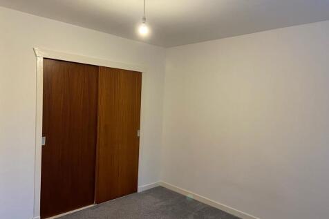 Bedroom 1 continued