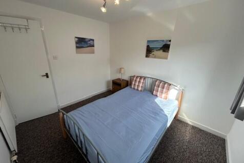 Bedroom continued