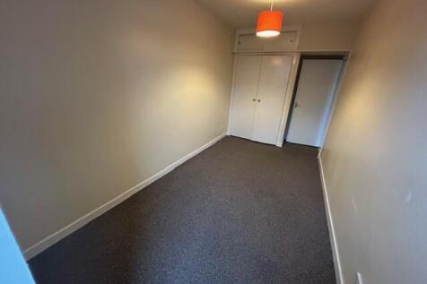 Bedroom 1 continued