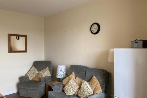Lounge continued
