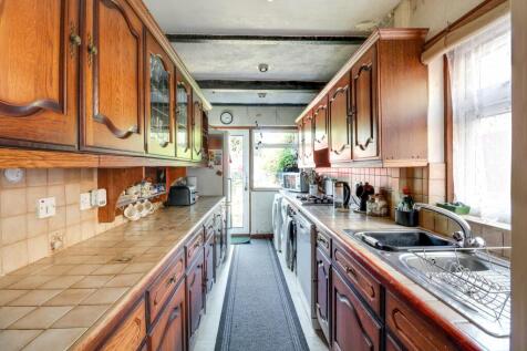 fitted kitchen