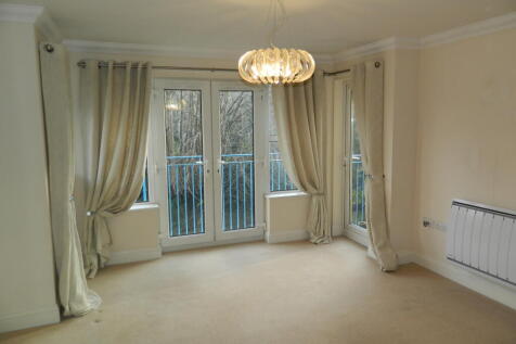 lounge with &#39;Juliette&#39; balcony