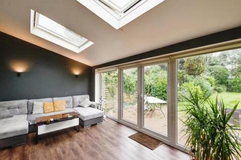 sun/family room