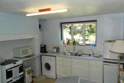 fitted kitchen