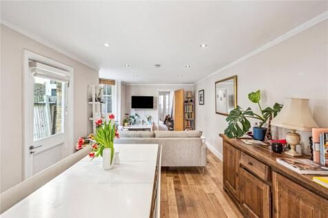 Kitchen/Reception