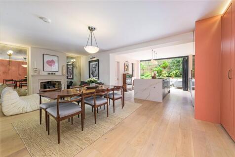 Kitchen Family Room