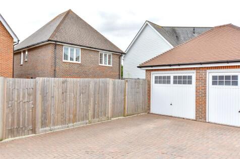 Driveway/Parking